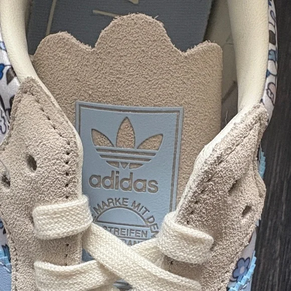 Adidas Samba OG Floral Pattern Sneakers - Picture 2 of 8